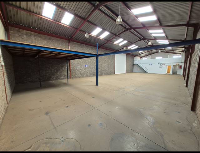 360M² FACTORY FOR SALE IN ANDERBOLT